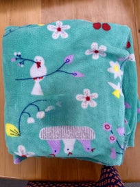 Listing 1 of 1 for Birds and Flowers Fleecce