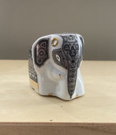 Listing 1 of 5 for Mlesna Noritake Lanka Porcelain Elephant - Grey and Gold