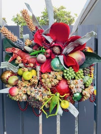 Listing 1 of 3 for Dino-Decor Holiday Spectacle - Handmade Upcycled Xmas Centrepiece / Wreath
