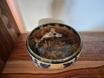 Listing 7 of 12 for Royal Doulton Lambeth “Art Union of London” Bowl – Mark V. Marshall c.1895–1890