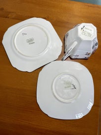 Listing 4 of 4 for Stunning Shelley Queen Anne trio art deco