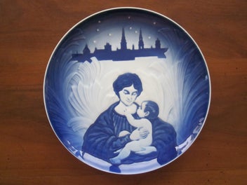 Listing 1 of 4 for Rare ROYAL COPENHAGEN Union of Denmarks Premier Houses Collector Plate 1987