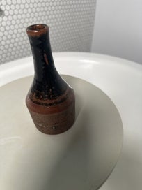 Listing 10 of 12 for Laurie Ewing form vase