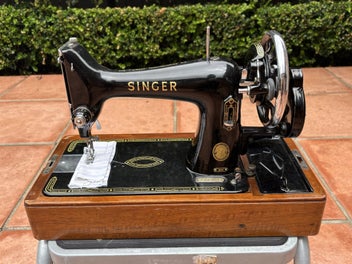 Listing 1 of 15 for Singer Sewing Machine – Model 99K (Vintage Hand-Crank, Working