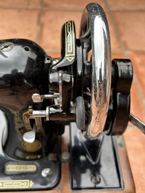 Listing 7 of 15 for Singer Sewing Machine – Model 99K (Vintage Hand-Crank, Working