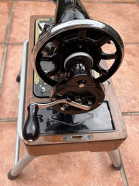 Listing 6 of 15 for Singer Sewing Machine – Model 99K (Vintage Hand-Crank, Working