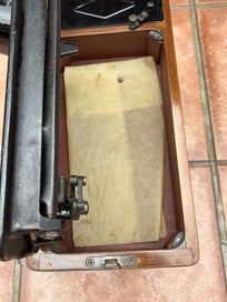 Listing 9 of 15 for Singer Sewing Machine – Model 99K (Vintage Hand-Crank, Working