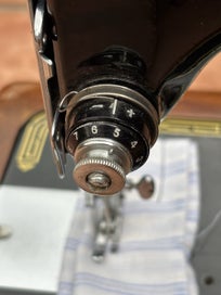 Listing 14 of 15 for Singer Sewing Machine – Model 99K (Vintage Hand-Crank, Working