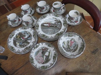 Listing 1 of 9 for Johnson Brothers English China Dinnerset