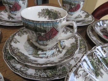 Listing 5 of 9 for Johnson Brothers English China Dinnerset