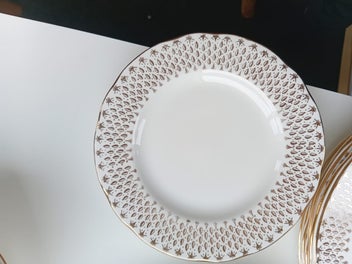 Listing 9 of 10 for 22 pc Duchess Bone China Raindrops England Bowls, Plates, Tea Cups & Saucer