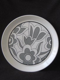 Listing 1 of 2 for Crown Lynn Dinner Plate - Bora Bora