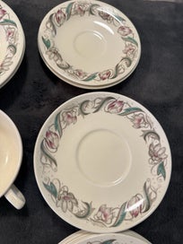 Listing 5 of 8 for ARE FIND: Stunning 24-Piece Susie Cooper "Endon" (Pattern 1574) Dinnerware Set