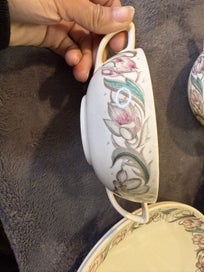 Listing 2 of 8 for ARE FIND: Stunning 24-Piece Susie Cooper "Endon" (Pattern 1574) Dinnerware Set