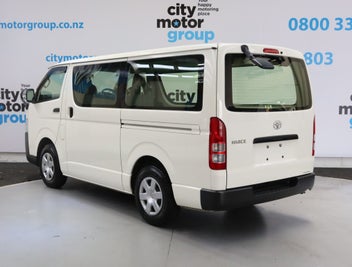 Toyota Hiace 2021 photo 3