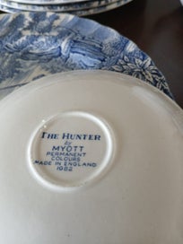 Listing 4 of 4 for The Hunter by Myott dinner set
