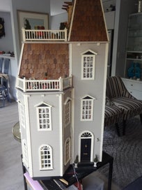 Listing 1 of 19 for Dolls House