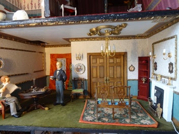 Listing 9 of 19 for Dolls House