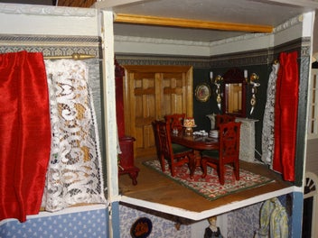 Listing 18 of 19 for Dolls House