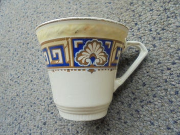 Listing 2 of 8 for J&G Meakin (England) art deco demitasse duo