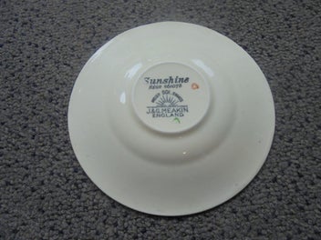 Listing 7 of 8 for J&G Meakin (England) art deco demitasse duo