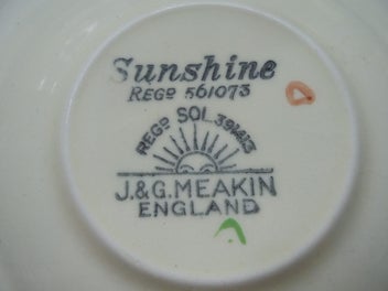 Listing 8 of 8 for J&G Meakin (England) art deco demitasse duo
