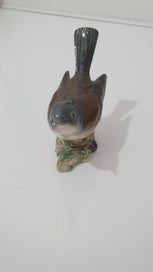Listing 3 of 4 for Vintage Beswick ‘Whitethroat’ Bird Figurine - England No. 2106