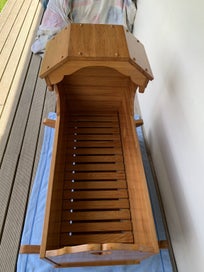 Listing 2 of 8 for Rimu Handmade Cradle