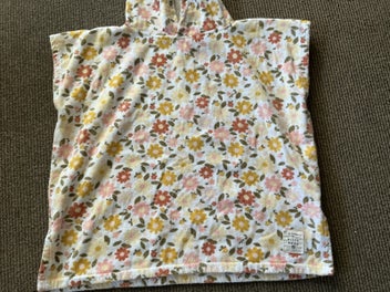 Listing 2 of 3 for Billabong hooded towel toddler