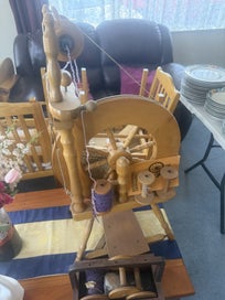 Listing 1 of 2 for Spinning wheel