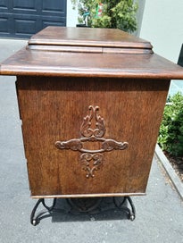 Listing 2 of 7 for Singer Treadle Sewing Machine Model 66