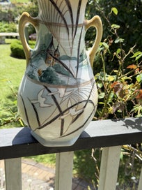 Listing 6 of 7 for Royal Nippon/Nishiki amphora vase.