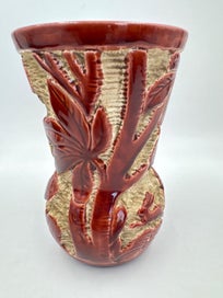 Listing 3 of 9 for John Beswick Ltd- Trentham Art Ware - Bunnie Vase