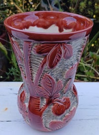 Listing 6 of 9 for John Beswick Ltd- Trentham Art Ware - Bunnie Vase