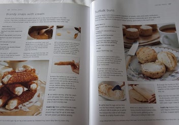 Listing 2 of 20 for LAST LISTING ENGLISH TRAD RECIPES 160 RECIPES TO CELEBRATE UKs CULINARY HISTORY