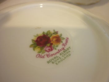 Listing 8 of 8 for ROYAL ALBERT OLD COUNTRY ROSE COFFEE SET 10 PIECE SET