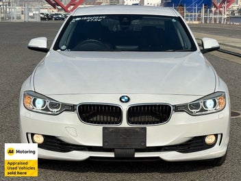 BMW 320I 2014 photo 3