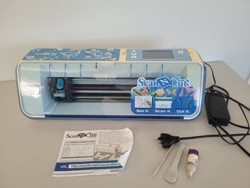 Listing 1 of 7 for Scan n Cut CM550 with all paper work, instructions, extras.