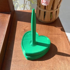 Listing 2 of 6 for Vertical Shiny Design Yarn Spinners And Holders: Rotary Plastic Tools For Textil