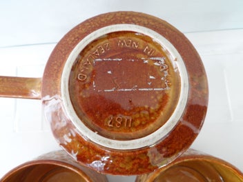 Listing 4 of 4 for CROWN LYNN - HONEY GLAZE SOUP BOWLS 1187