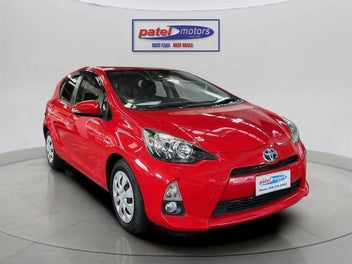 Toyota Aqua 2014 photo 4