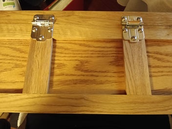 Listing 3 of 4 for 2nd (one of two) Artists or Posh Handyman's Oak Tool Chest No Damage -- Choice!