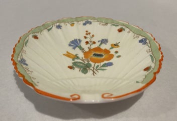 Listing 3 of 5 for Shelley Orange Potentilla Floral Scalloped Shell Dish - Gorgeous