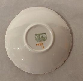 Listing 7 of 7 for Shelley Orange Potentilla Floral Scalloped Shell Dish No 2 - Gorgeous