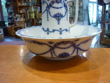 Listing 3 of 10 for BLUE & WHITE WASH JUG & BOWL H&K ENGLAND C1930'S.