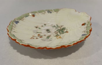 Listing 5 of 8 for Shelley Floral Scalloped Shell Dish White and Orange Spray No 1 - Lovely