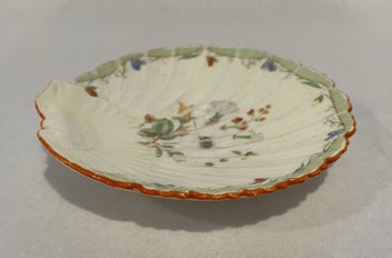 Listing 3 of 8 for Shelley Floral Scalloped Shell Dish White and Orange Spray No 1 - Lovely