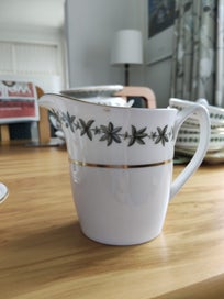 Listing 3 of 7 for Spode Provence tea / coffee cups, saucers, side plates and milk jug