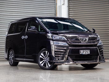Toyota Vellfire 2019 photo 2