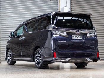 Toyota Vellfire 2019 photo 4